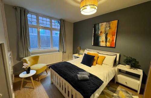 Very Large Central Property - Foto 29