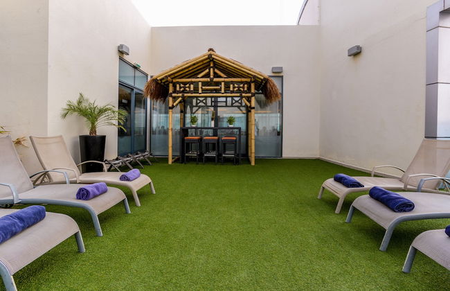 First Central Hotel Suites - Foto 58