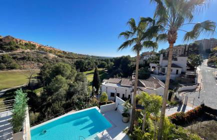 ULTIMATE LUXURY DREAM VILLA with 7 BEDROOMS, GYM, SPA and INFINITY POOL - Photo 63