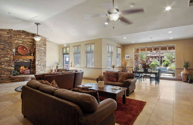 Vintage Desert 5 BDR w/ Resort Amenities - Foto 54