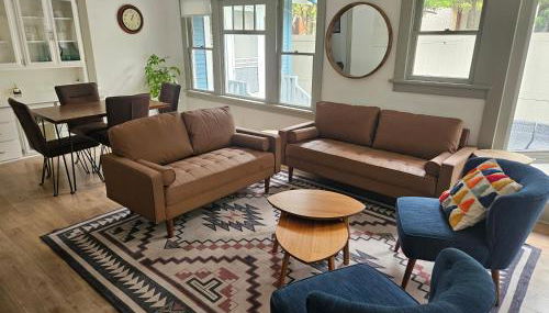 Entire home in Historic Long Beach close to shops - Foto 2