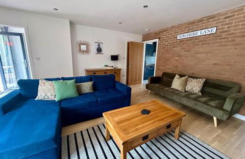 2 - Badger Sett - Modern home with hot tub in Norfolk - Photo 3