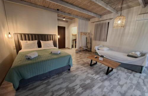 Valia's Beach Studios - Photo 22