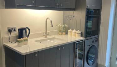 Harrogate Hidden Stay, Elegant central apartment with free parking - Foto 4