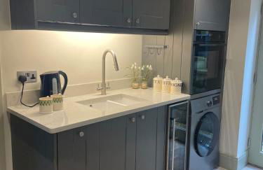 Harrogate Hidden Stay, Elegant central apartment with free parking - Foto 4