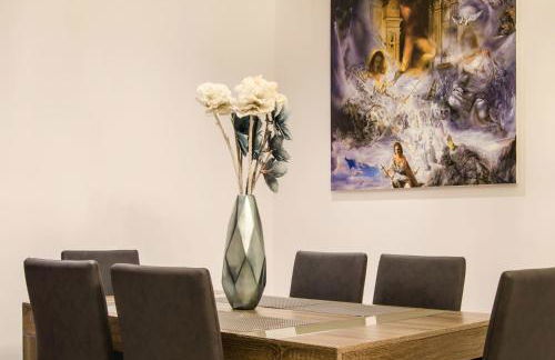 Talos Luxury Suites - Photo 100