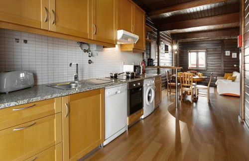 Unique Wooden Cottage - Foto 16