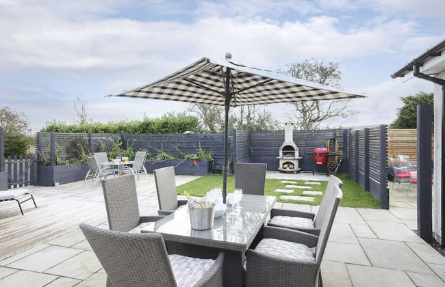 JOIVY Luxurious & Spacious 3Br House With A Hot Tub - Foto 42