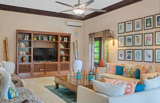 Sophisticated Villas With Private Pools and Staff - Foto 17