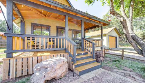 Pine Cabin w/ Fire Pit & Gazebo - Steps to Trails - Foto 1