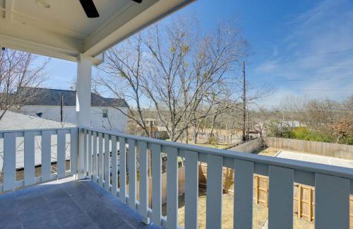 Walk to Restaurants Modern Escape Near Kyle Field - Photo 22