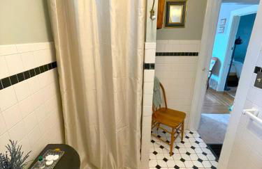 Historic Victorian Apartment - Foto 25