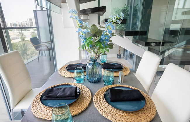 Bloomfields Iconic 2BR Duplex Apartment - Photo 13