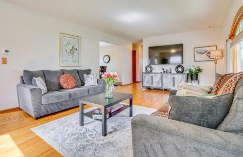 Spacious Cottage Grove Haven Near Downtown St Paul - Photo 4