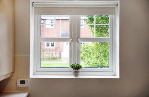 NEW! Stylish 2-Bed Home by Stay With Us, Ideal for Families, Sleeps 4! - Foto 37