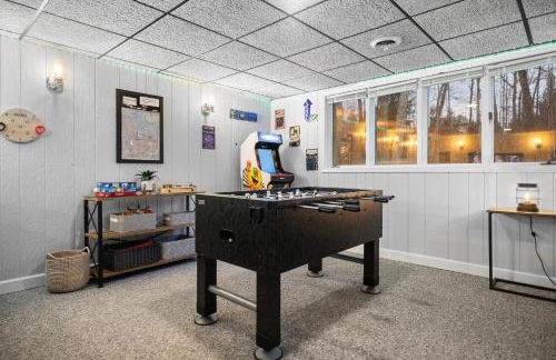Private & Convenient-Hot tub-Fire Pit-Game room! - Foto 24