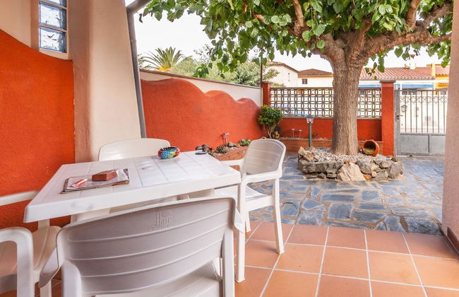 Peaceful Holiday Home in Costa Brava With Private Pool - Foto 7