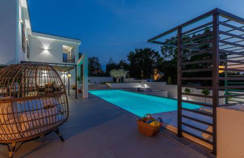 Luxury Villa Valhalla with Private Pool - Foto 3