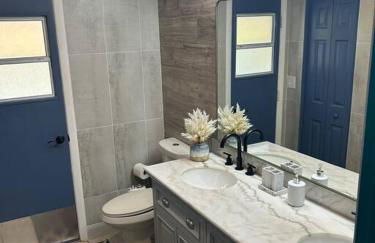 Home with pool and canal access to ocean - Foto 17