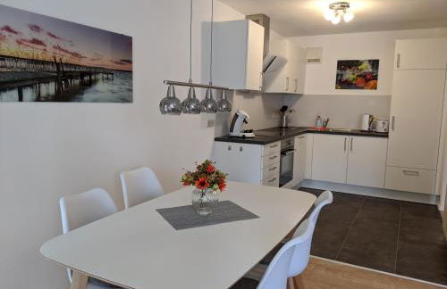 Apartment with parking garage - Foto 9