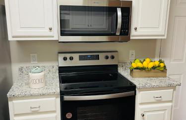 Stylish and Cozy Retreat - Foto 23