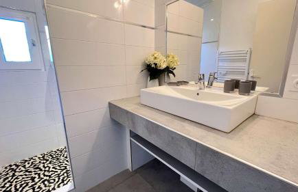 Villa avec piscine privée, à proximité de la plage et du centre de thalasso - Foto 11