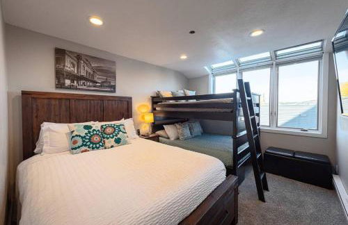 Great Location! Downtown WP with Hot Tub! Sleeps 6! - Foto 6
