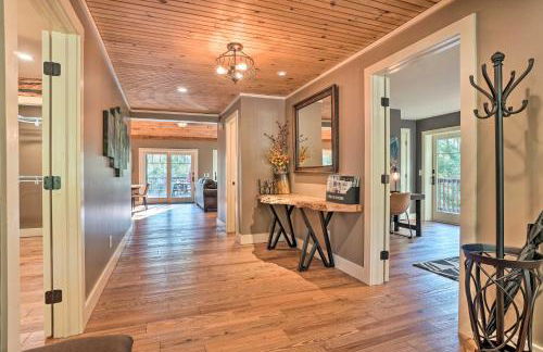 Riverfront Tallulah Falls Cabin with Hot Tub! - Foto 3