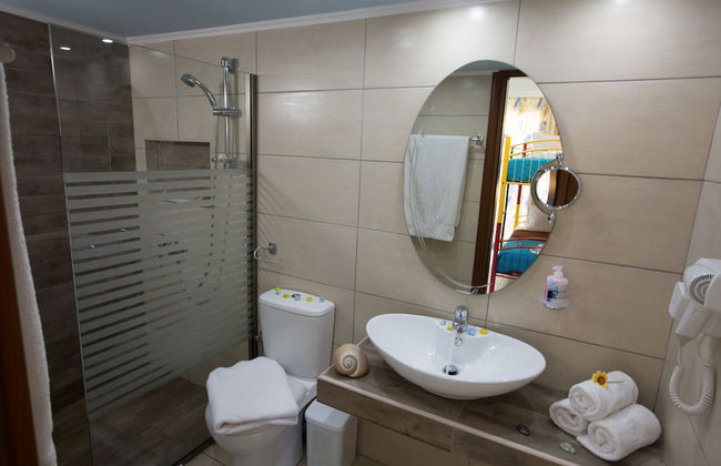 Philoxenia Hotel & Spa - Photo 32