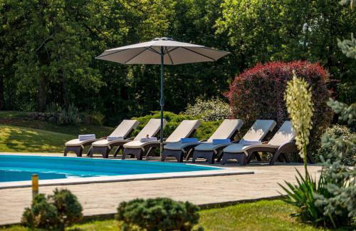 Holiday house with swimming pool - Photo 38