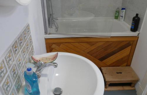 ‘Museum Loft’ Scotland’s Wee Hat Museum - Photo 26