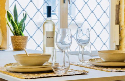 Host Inn Sleek Sūite - Photo 17