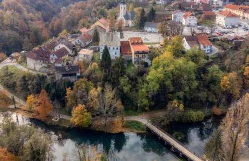 Apartment Stone and Wood - Photo 64