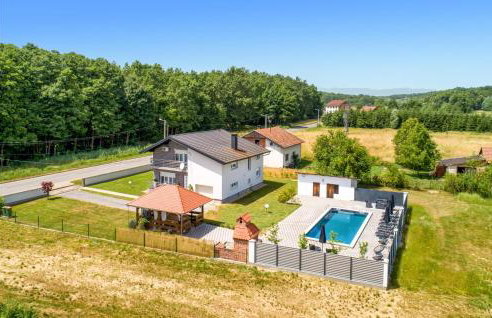 Gorgeous Home In Krizevci - Photo 14