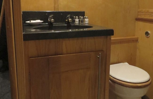 Houseboat Hotels - Foto 13