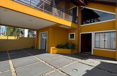 Casa completa para até 8 pessoas - Praia do Campeche - Photo 1