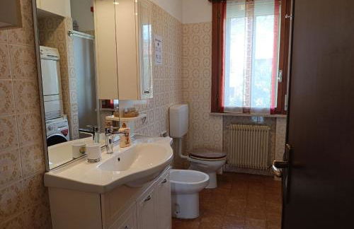 Three Rooms With Whirlpool Bath - Photo 33