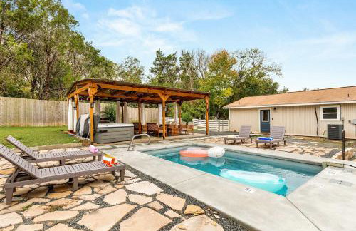 Manchaca 4 bedroom sleeps 10 Pool and Hot tub - Photo 52