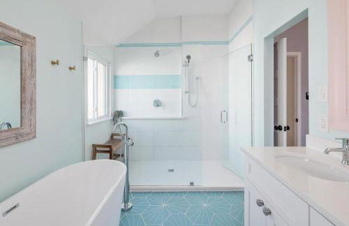 Modern Retreat Near Domain with Game Room and Gym - Foto 31