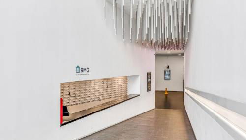 Heart of City, Centre Point Luxury Apartment - Foto 4