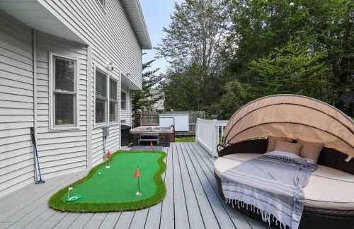 Cozy Poconos Retreat Hot tub, Game room and igloo - Foto 7