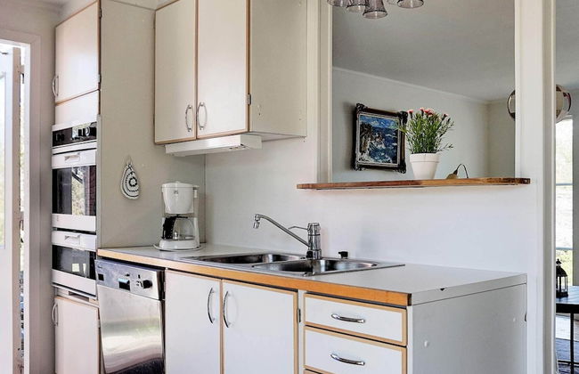 Magical Seaside Retreat on Tjorn-by Traum - Photo 19