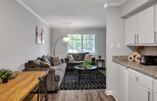Modern 1 BR close to Downtown & Duke - Foto 16
