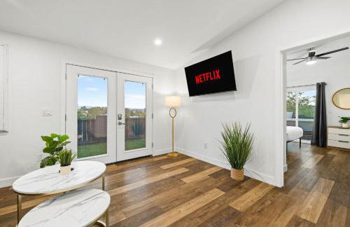 Dog-Friendly House with Hot Tub, AC, Game Room - Photo 6