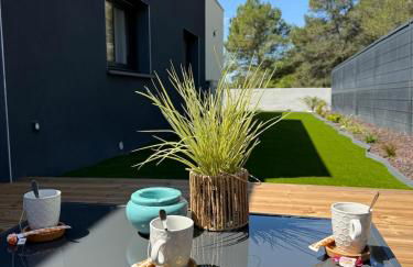 New villa 2025 Pyrenees View, Pool & Comfort - Foto 34