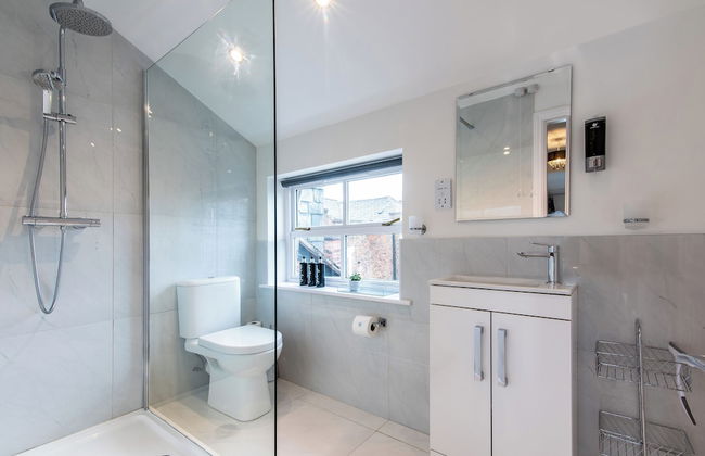 Blackfriars house - Photo 24