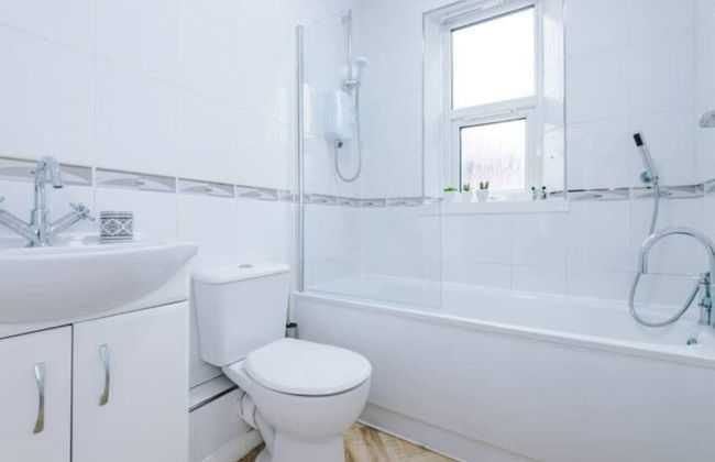 Spacious 4-Bed House Manchester - Foto 26