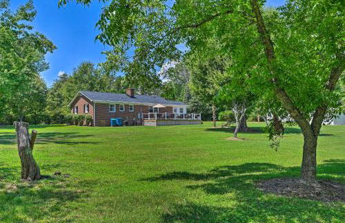 Charming Retreat on 5 Acres with Deck and Grill! - Photo 28