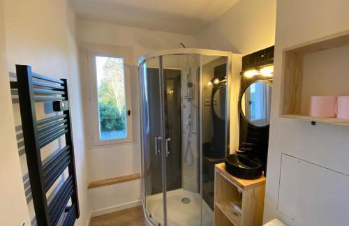 La Pause Valognaise "Parking privé" - Foto 6