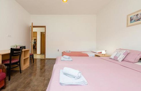 Beautiful Home In Muskovci With Wifi - Foto 36